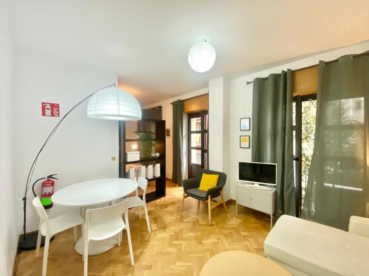 Centro Barrio Embajadores 01 Madrid Esterno foto